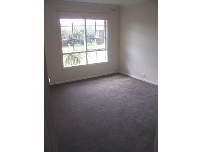 Unit 10/88 Fewster Road, Hampton VIC 3188