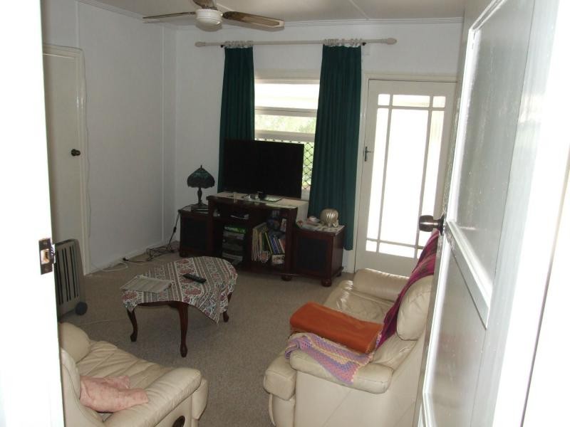 25 Puller Street, Granville QLD 4650