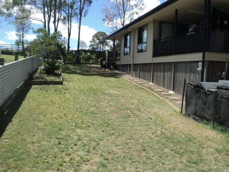 1 River Road, Tiaro QLD 4650