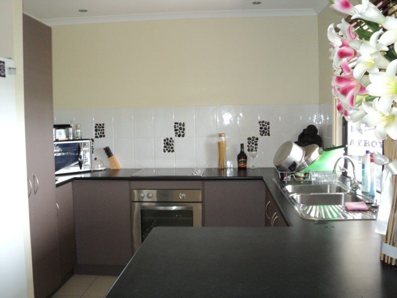 1 River Road, Tiaro QLD 4650