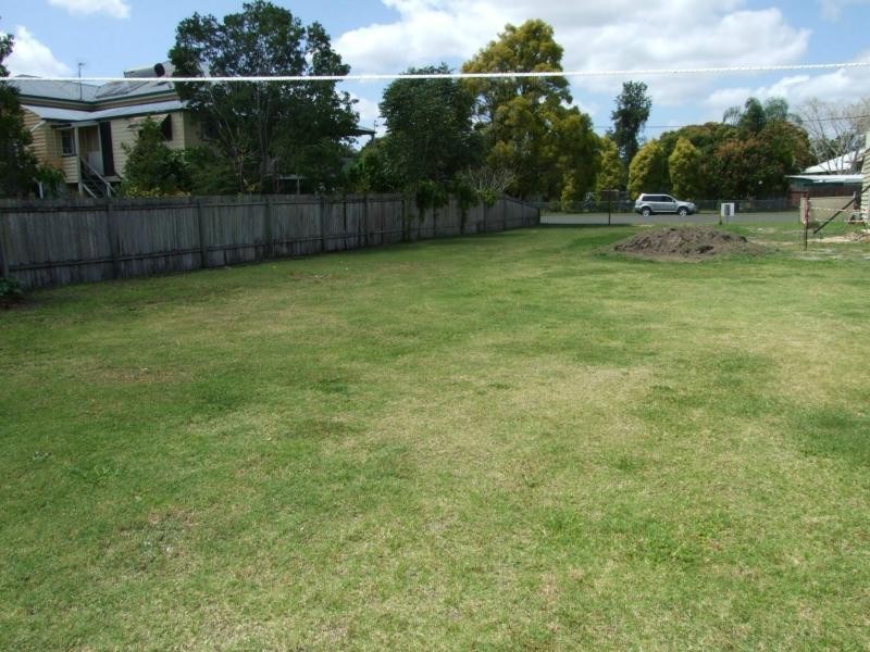 8A Park Street, Maryborough QLD 4650
