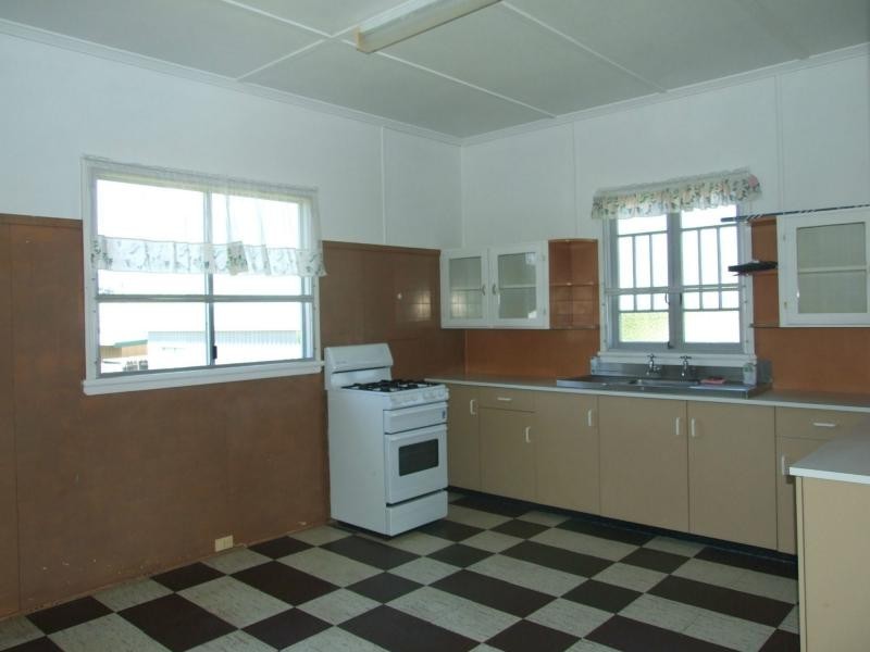 13 Smith Street, Maryborough QLD 4650