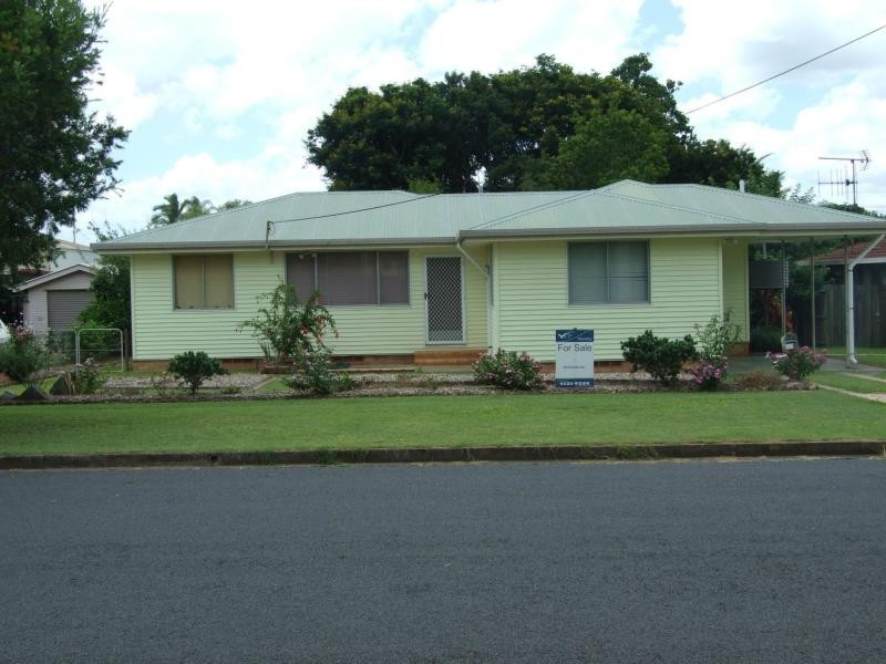 8 Miramont Street, Granville QLD 4650