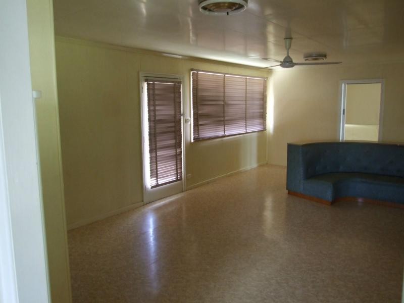 8 Miramont Street, Granville QLD 4650