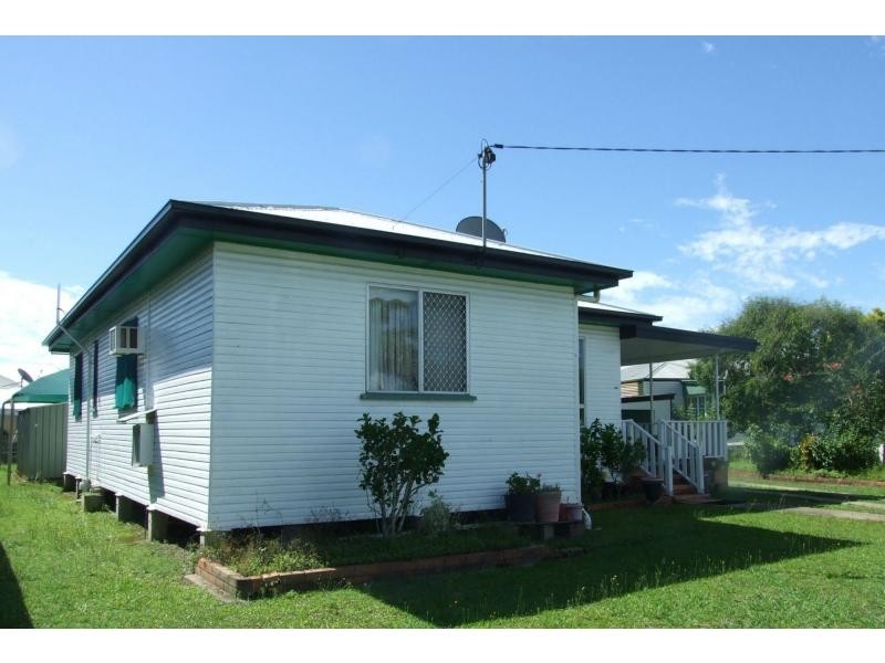 4 Wilson Street, Maryborough QLD 4650
