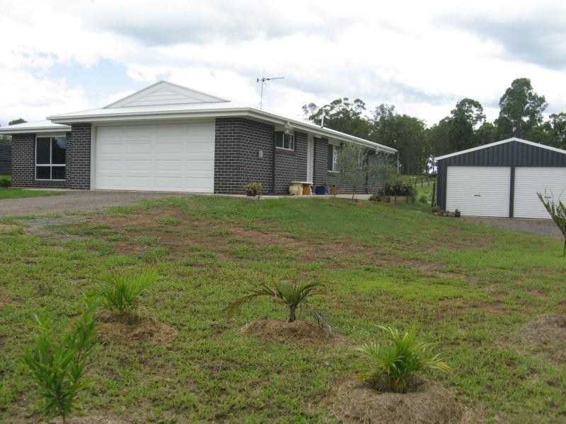 18 Three Mile Rd East , Tinana, Maryborough QLD 4650