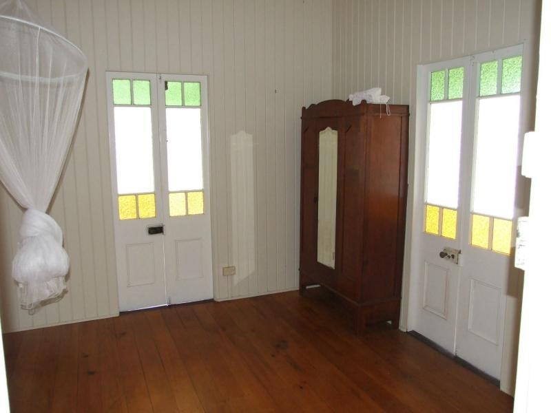 31 Puller Street, Granville QLD 4650