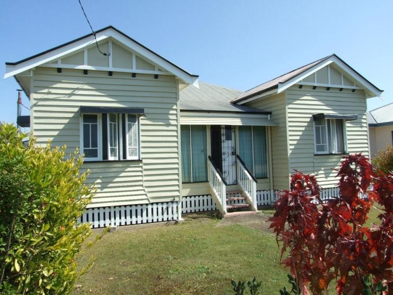 702 Kent Street, Maryborough QLD 4650