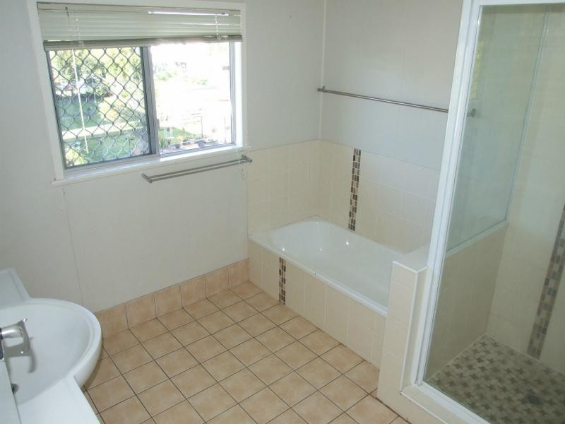 33 Thurecht Street, Maryborough QLD 4650