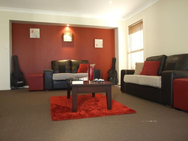 49 Alexander Drive, Oakhurst QLD 4650