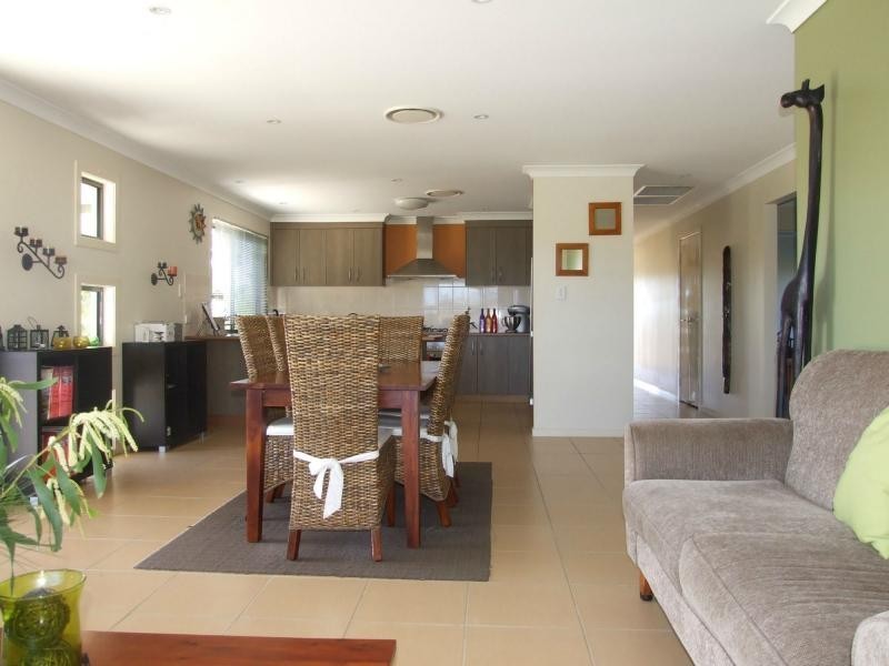 49 Alexander Drive, Oakhurst QLD 4650