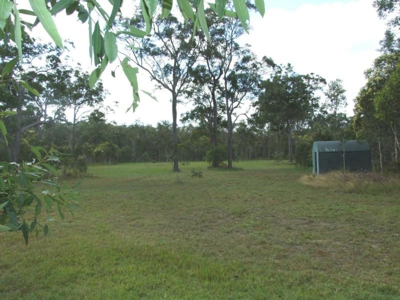 27 Dunmall Drive, Oakhurst QLD 4650