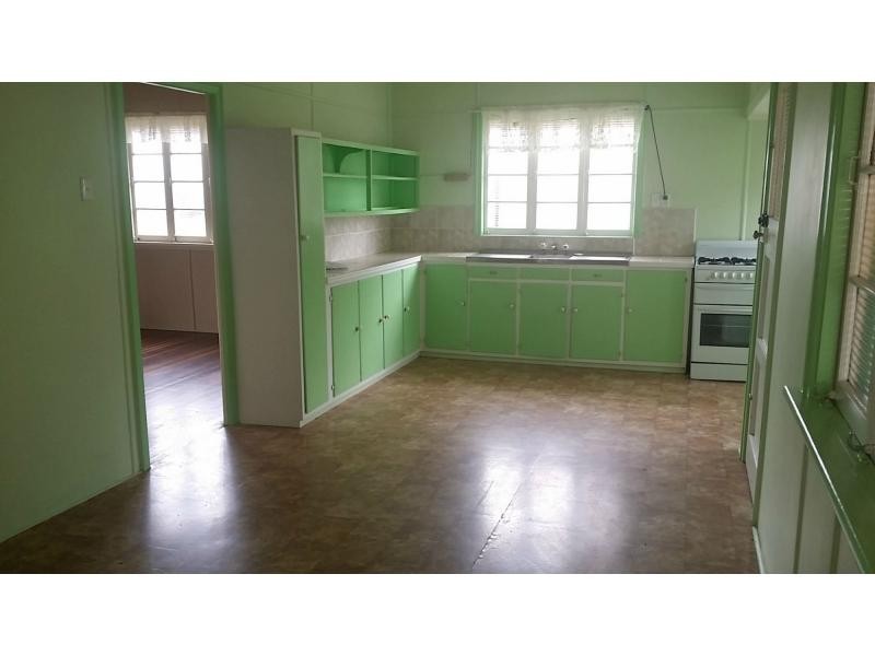 6 Yaralla Street, Maryborough QLD 4650