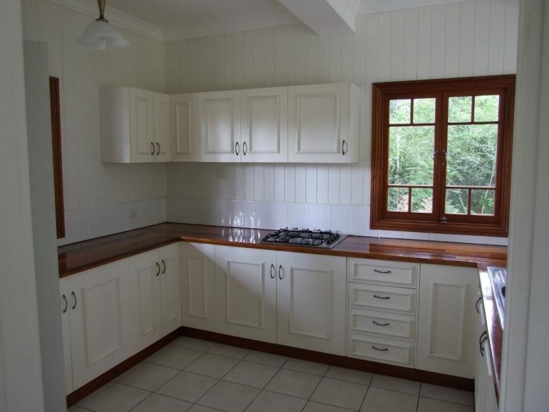 31 Puller Street, Granville QLD 4650