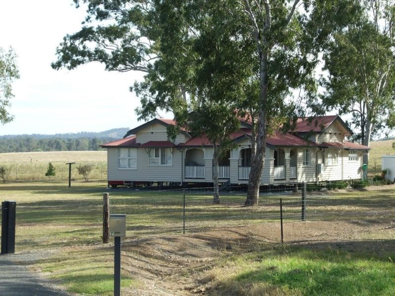 7 Mahoney Close, Yengarie QLD 4650