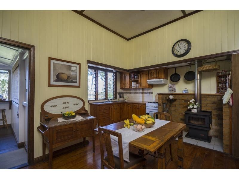 40 Whitaker Street, Boonooroo QLD 4650