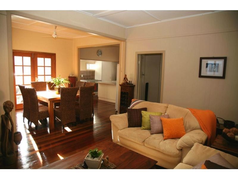 17 Richard Street, Maryborough QLD 4650