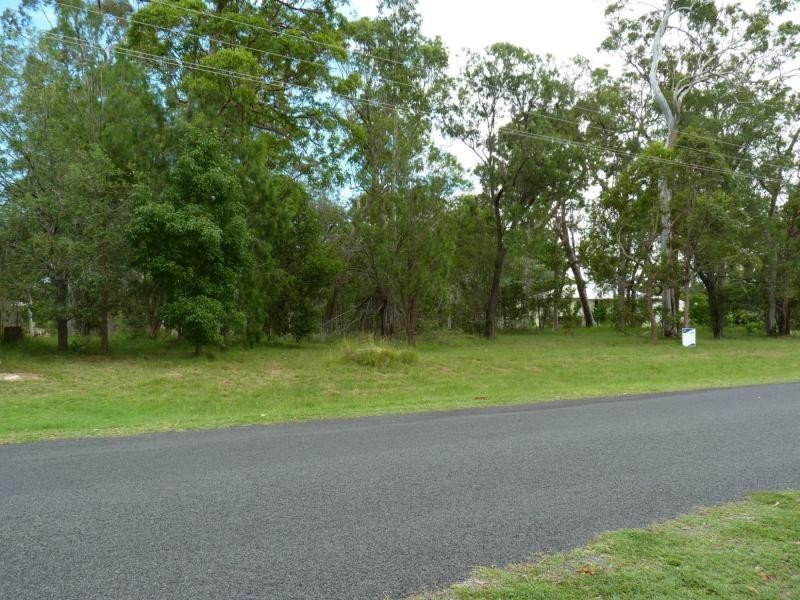 4 Lorikeet Drive, Burrum Heads QLD 4659