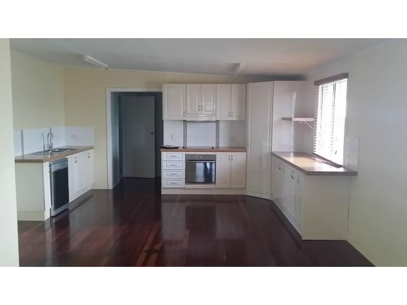 38 Regent Street, Granville QLD 4650