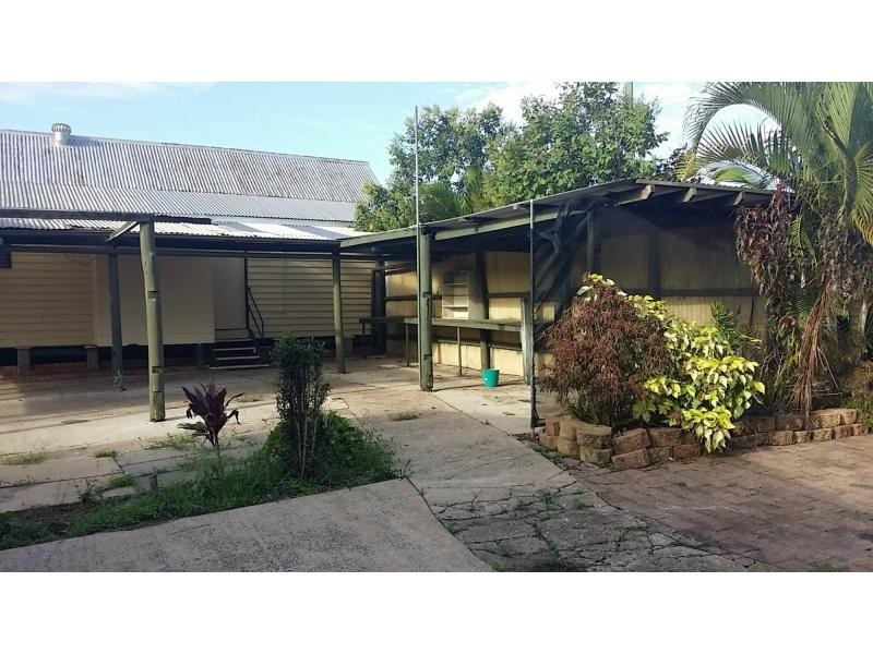 38 Regent Street, Granville QLD 4650