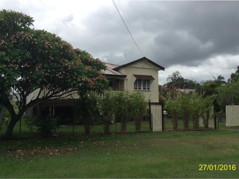 27 Regent Street, Granville QLD 4650