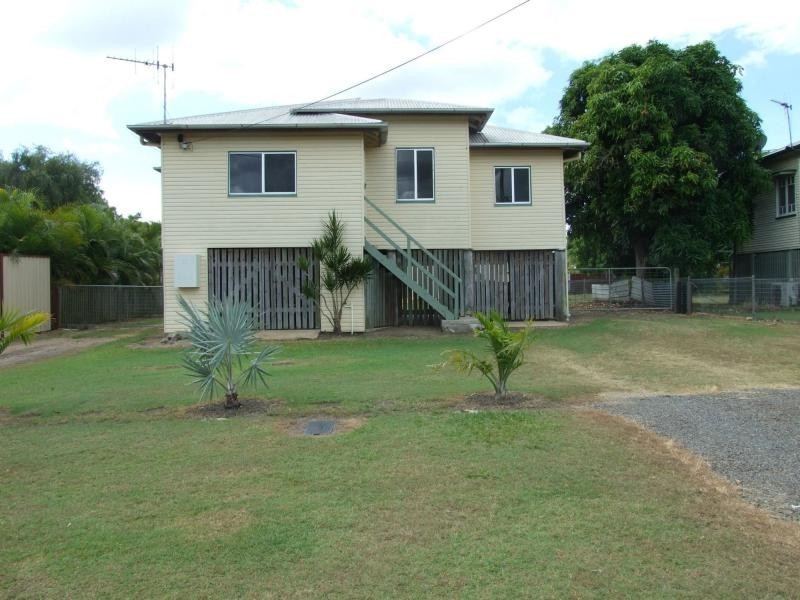 14 Pearson Street, Granville QLD 4650