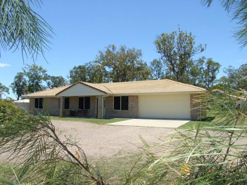 16 Lachlan Drive, Oakhurst QLD 4650
