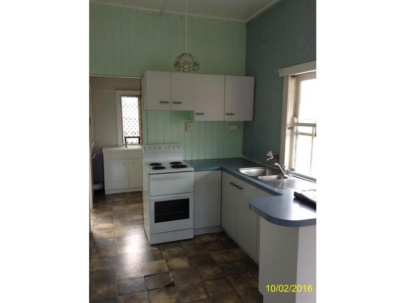 12a Edward Street, Biggenden QLD 4621