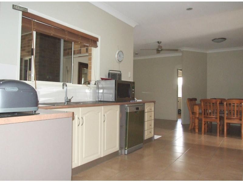 22 Mackay Drive, Tinana QLD 4650