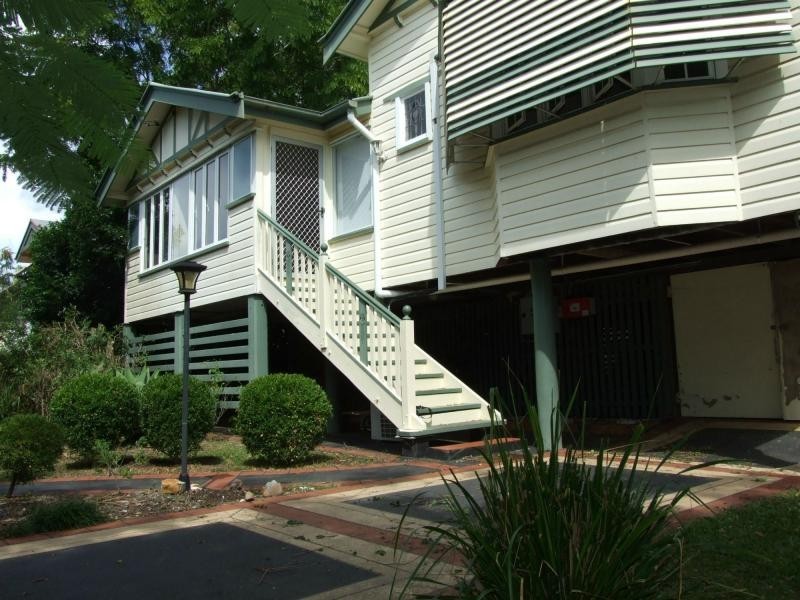 122 Churchill Street, Maryborough QLD 4650