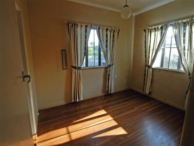 25 Errol Street, Maryborough QLD 4650