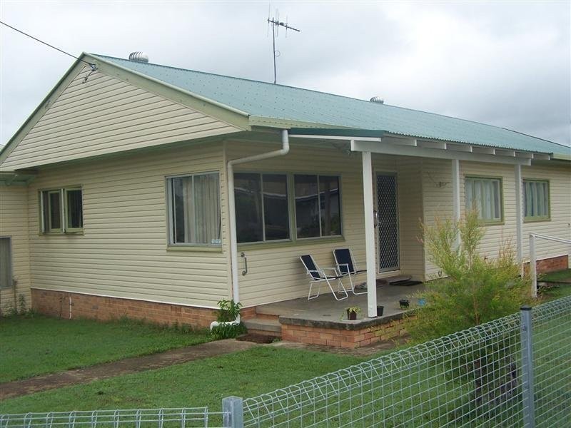 32 Dalglish Street, Maryborough QLD 4650