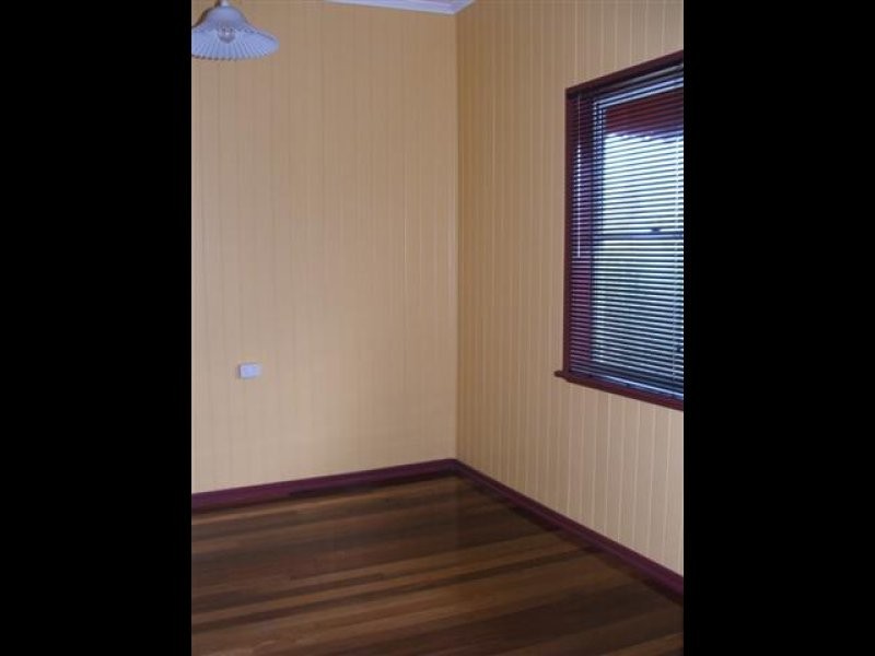 28 Grosvenor Street, Maryborough QLD 4650