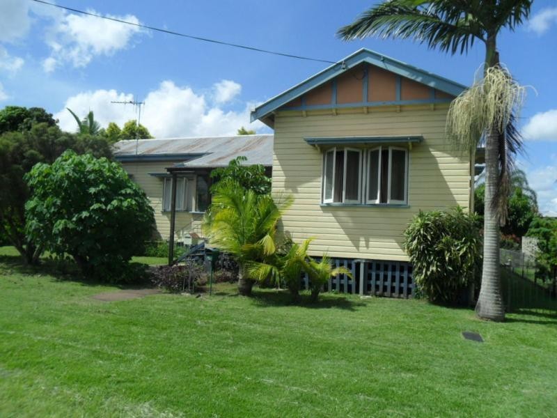 15 Meredith Street, Maryborough QLD 4650