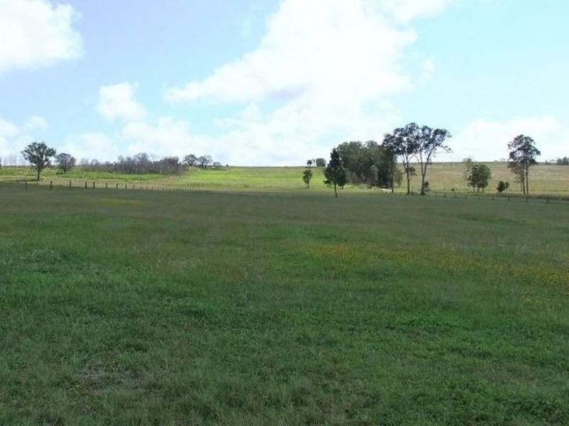 6 Jones Road East, Mungar QLD 4650