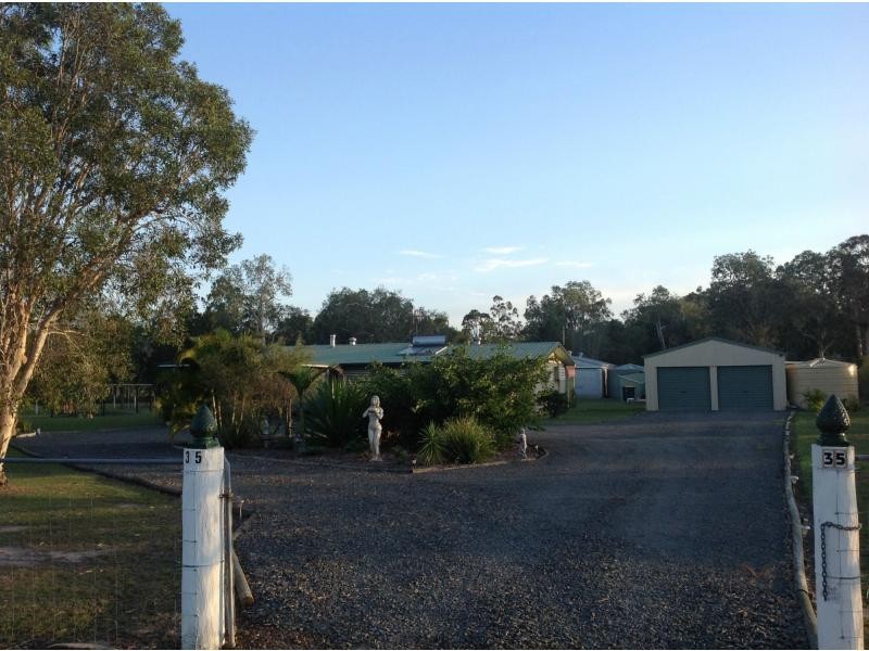 35 Loretto Drive, Oakhurst QLD 4650
