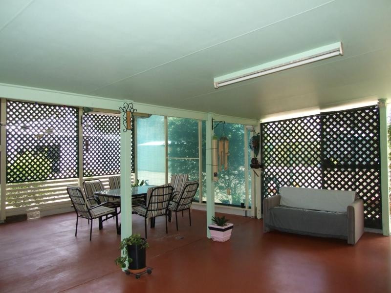35 Loretto Drive, Oakhurst QLD 4650