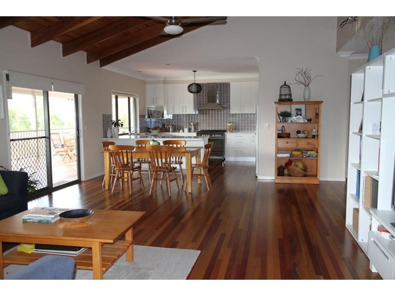 9 Corymbia Court, Dunmora QLD 4650