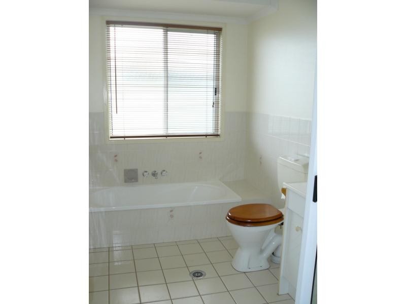 18 Tulipwood Drive, Tinana QLD 4650