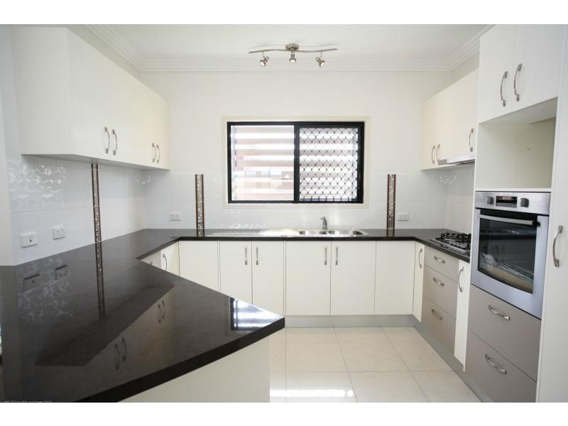 36 Regent Street, Pines On Regent, Granville QLD 4650