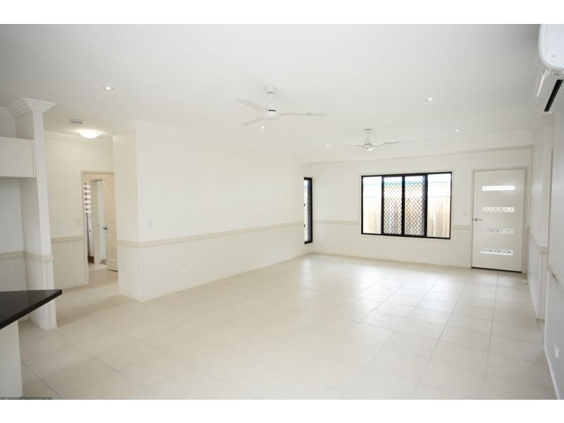 36 Regent Street, Pines On Regent, Granville QLD 4650