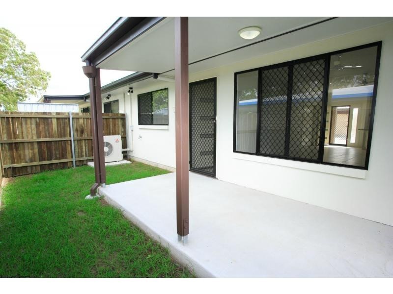 36 Regent Street, Pines On Regent, Granville QLD 4650