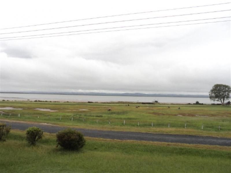 38 Esplanade, Maaroom QLD 4650