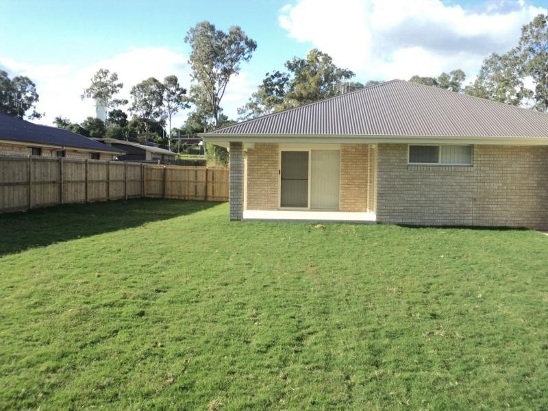 33 Cheyne Circuit, Tinana QLD 4650