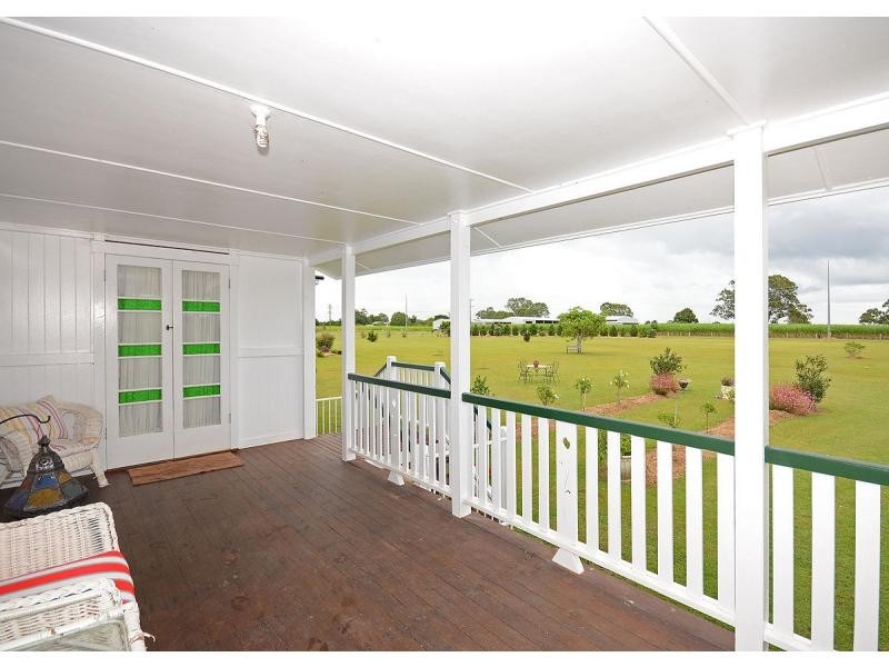 698 Walkers Point Road, Walkers Point QLD 4650