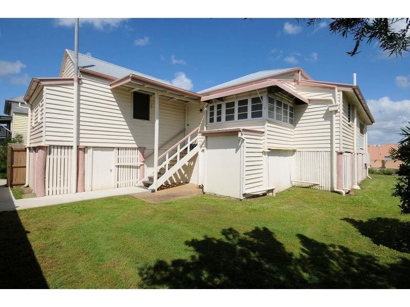 67 Richmond Street, Maryborough QLD 4650