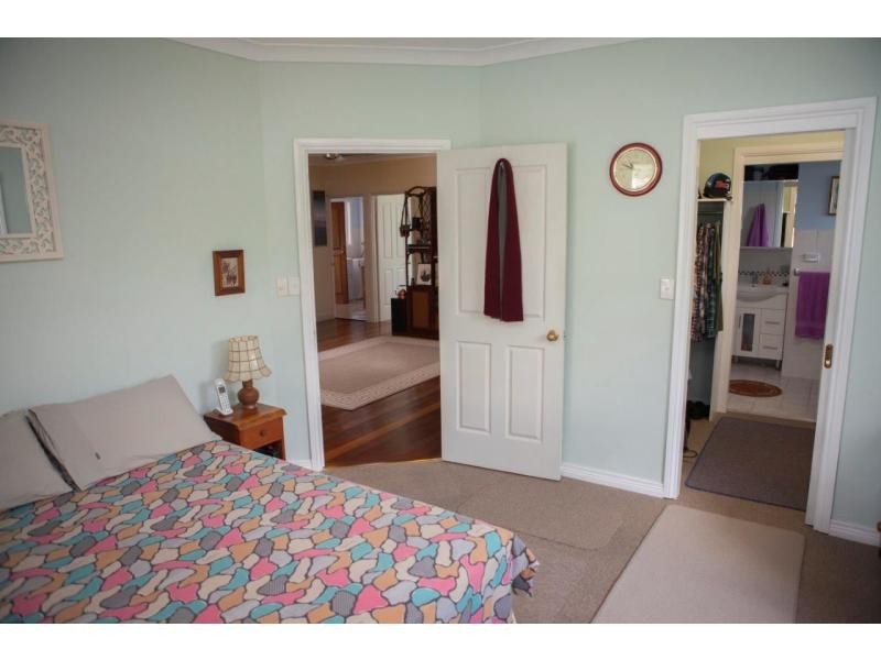 6 Gladstone Street, Maryborough West QLD 4650
