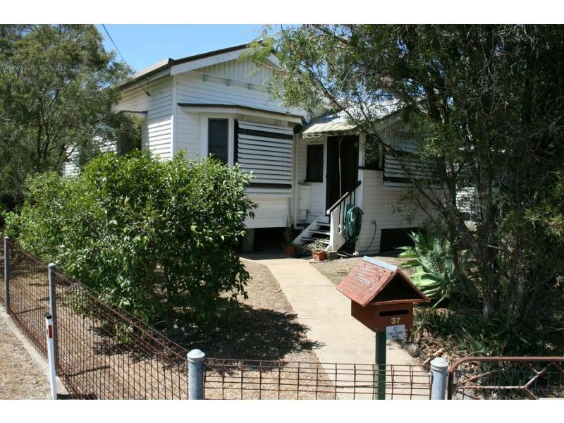 37 Wilson Street, Maryborough QLD 4650