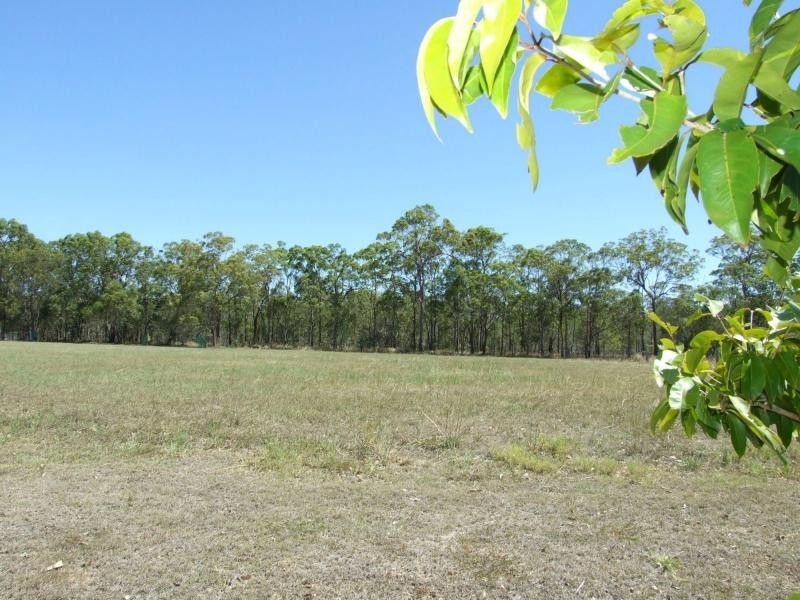 8 Lorikeet Court, Oakhurst QLD 4650