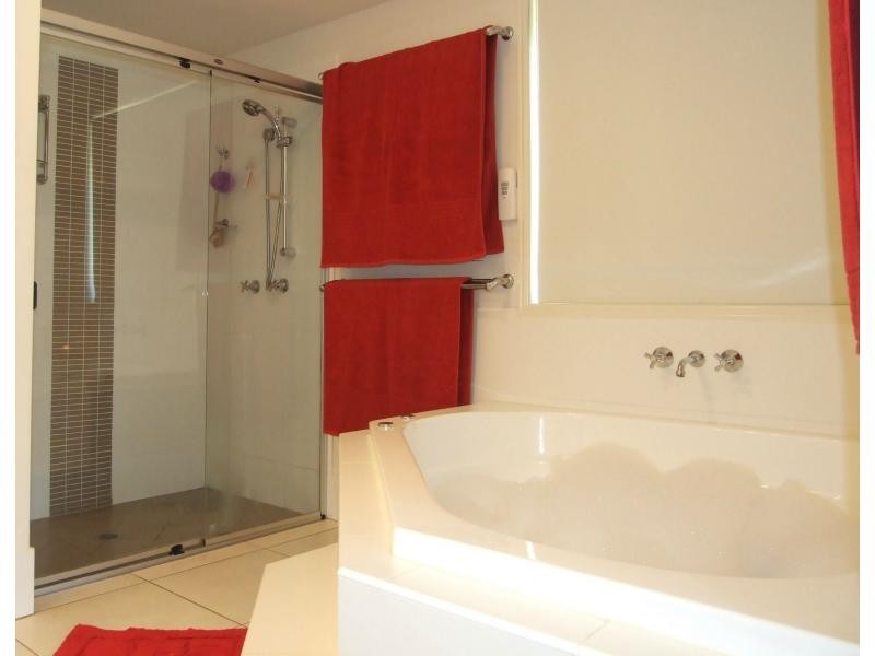 193 Charles Bruce Drive, Oakhurst QLD 4650